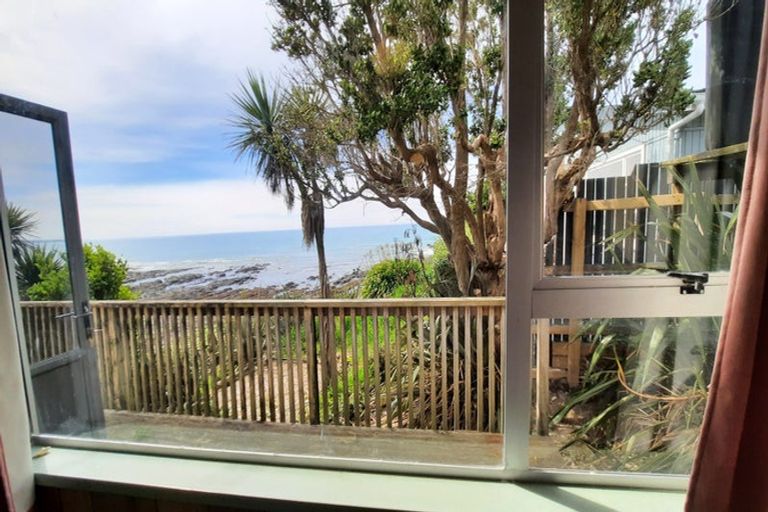 Photo of property in 3 Esplanade, Kaka Point, 9271