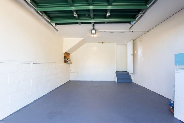 Photo of property in 3 Toru Road, Paraparaumu Beach, Paraparaumu, 5032