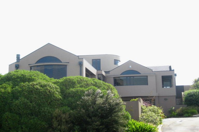 Photo of property in 84 Glenstrae Road, Redcliffs, Christchurch, 8081