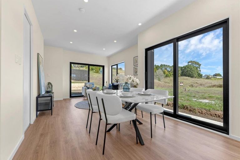 Photo of property in 20 Piringa Road, Pukekohe, 2120