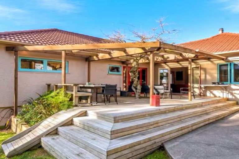 Photo of property in 3 Selwyn Road, Lynmore, Rotorua, 3010