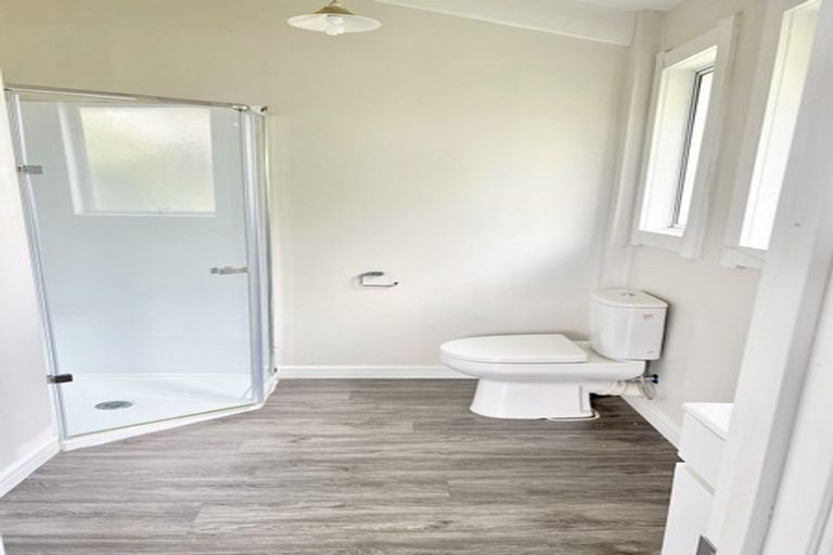 Photo of property in 1/84 Lynwood Road, New Lynn, Auckland, 0600