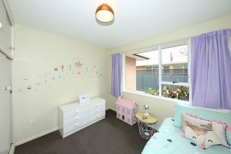 Photo of property in 127 Grimseys Road, Redwood, Christchurch, 8051