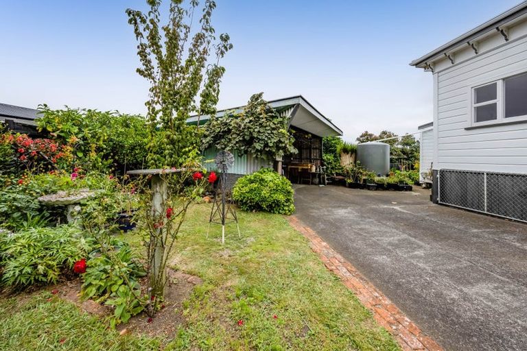 Photo of property in 45 Dives Avenue, Hawera, 4610