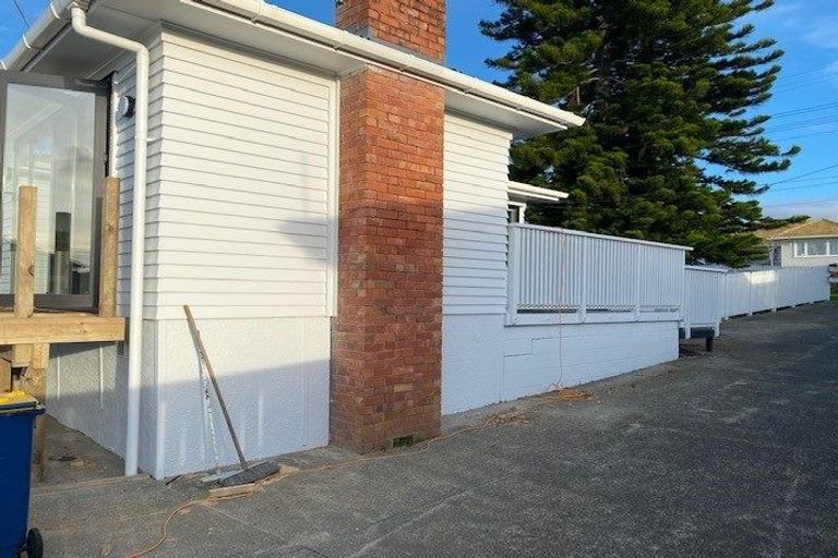 Photo of property in 26 Ranui Avenue, Ranui, Auckland, 0612