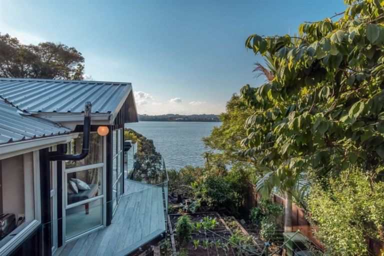 Photo of property in 2 Manurere Avenue, Takapuna, Auckland, 0622