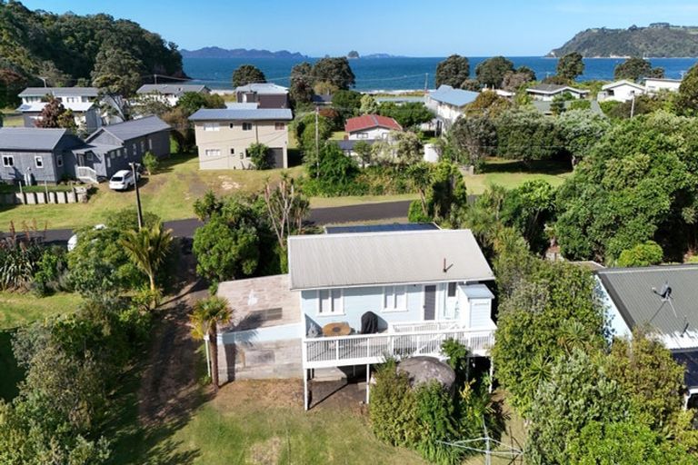 Photo of property in 4 Riverview Road, Cooks Beach, Whitianga, 3591