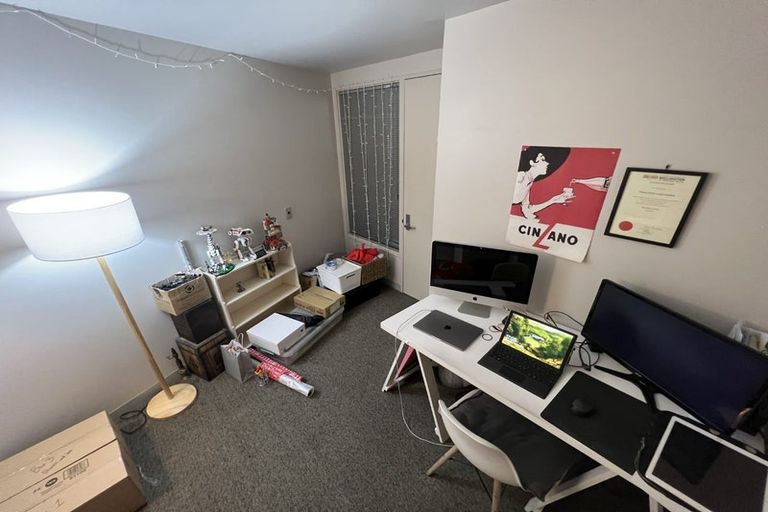 Photo of property in Gerondis Bldg Apartments, 201/60 Willis Street, Wellington Central, Wellington, 6011