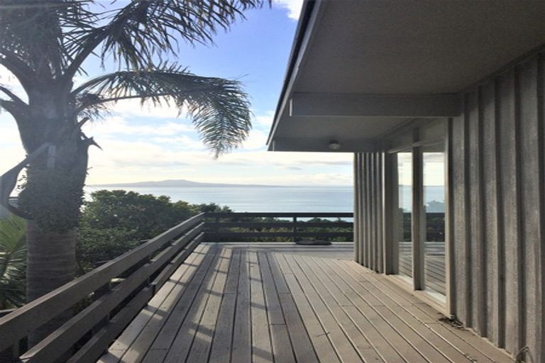Photo of property in 23 Churchill Road, Murrays Bay, Auckland, 0630