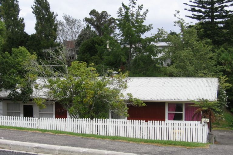 Photo of property in 126 Lancaster Road, Beach Haven, Auckland, 0626