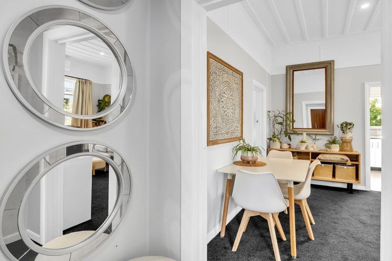 Photo of property in 14 Lowther Street, Whanganui, 4500