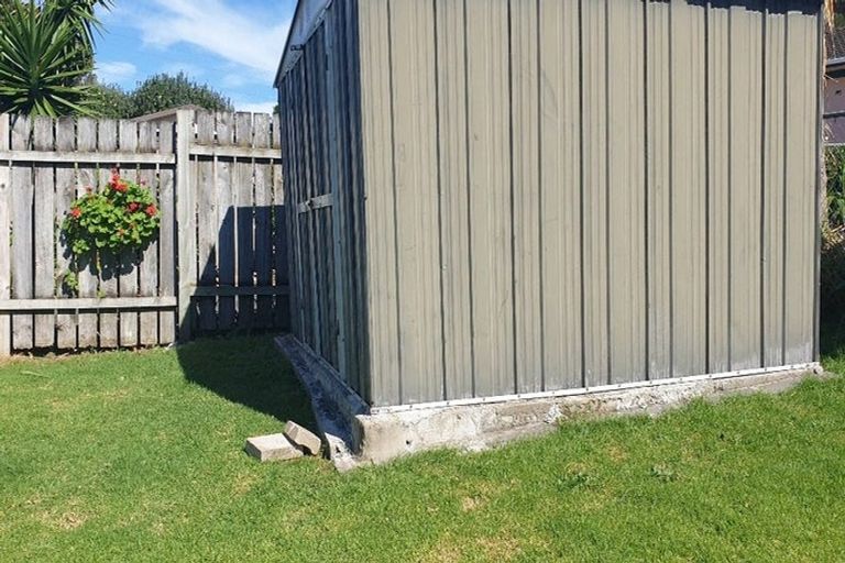 Photo of property in 48 Archboyd Avenue, Mangere East, Auckland, 2024