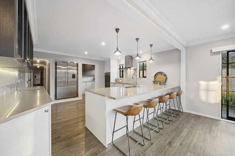 Photo of property in 11 Revell Court, Pukekohe, 2120