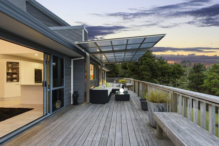 Photo of property in 361a Paremoremo Road, Paremoremo, Auckland, 0632