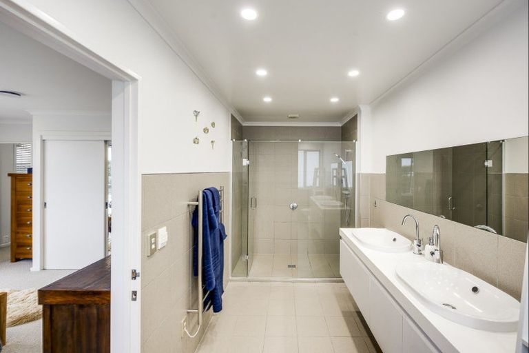 Photo of property in 17 Collison Terrace, Haumoana, 4102