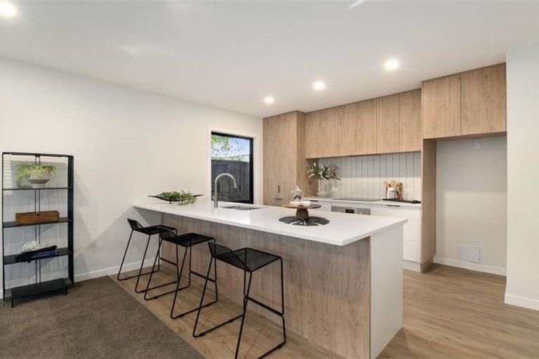 Photo of property in 108a Weraroa Road, Levin, 5510