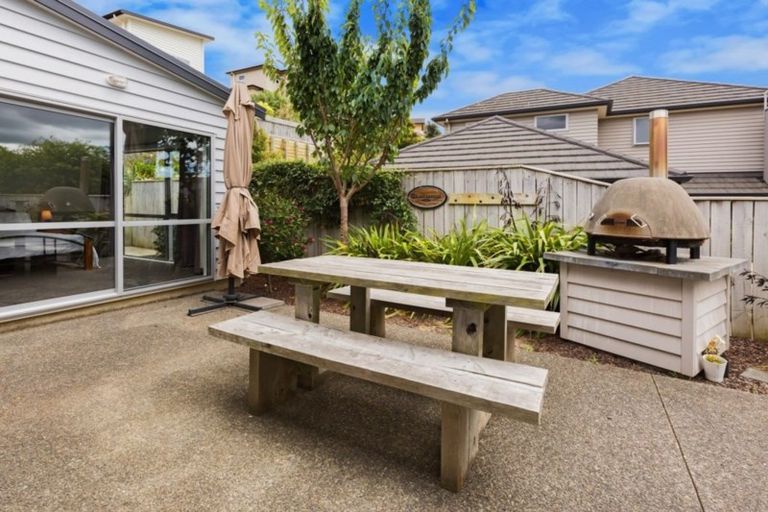 Photo of property in 144 Navigation Drive, Whitby, Porirua, 5024