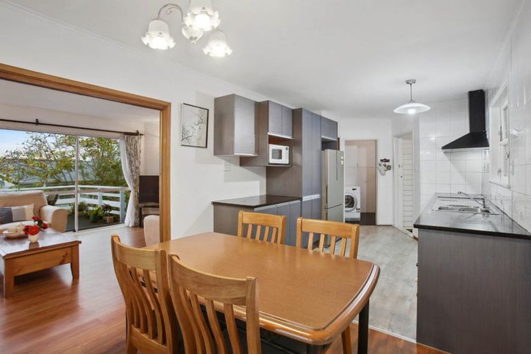 Photo of property in 33 Nevada Avenue, Pakuranga Heights, Auckland, 2010