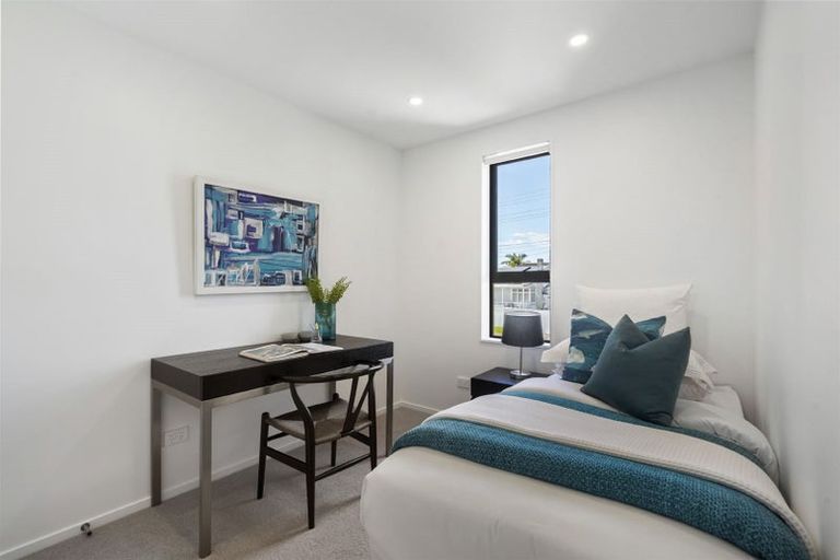 Photo of property in 53b Eversleigh Road, Belmont, Auckland, 0622