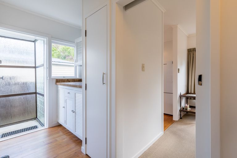 Photo of property in 2/142 Halsey Drive, Lynfield, Auckland, 1042