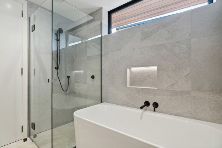 Photo of property in 44 Stackbrae Avenue, Wanaka, 9305