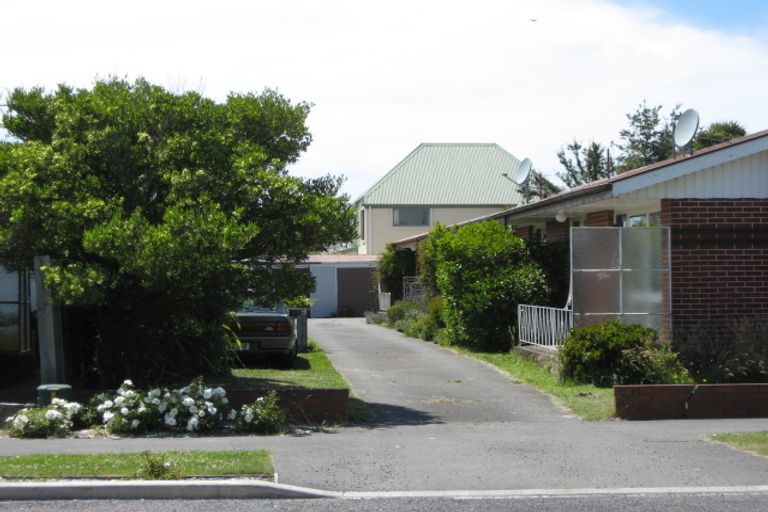 Photo of property in 2/62 Geraldine Street, Edgeware, Christchurch, 8013