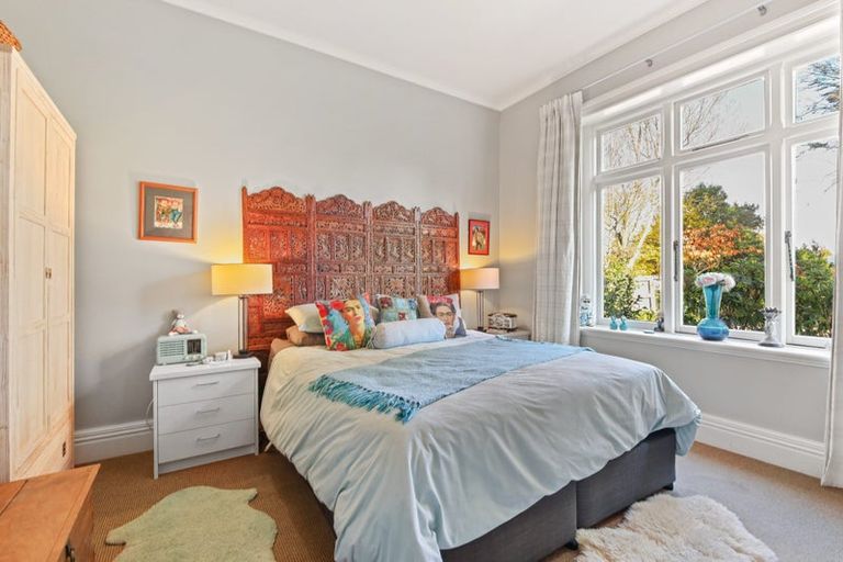 Photo of property in 150 High Street, Oxford, 7430