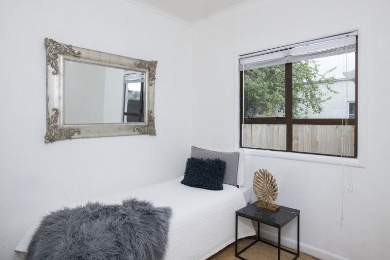 Photo of property in 1 Parau Street, Kaiti, Gisborne, 4010