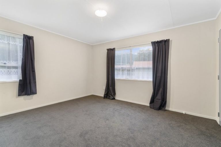 Photo of property in 5 Onyx Place, Pukehangi, Rotorua, 3015