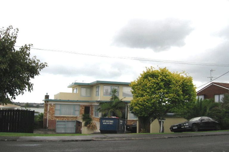 Photo of property in 91a Sylvan Avenue, Northcote, Auckland, 0627