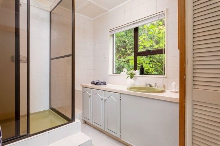 Photo of property in 56 Tanekaha Road, Titirangi, Auckland, 0604