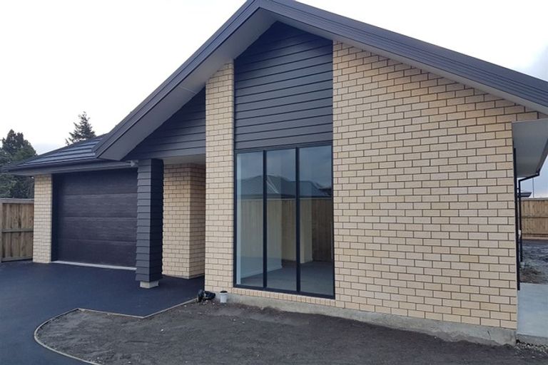 Photo of property in 12 Charles Major Road, Rolleston, 7614