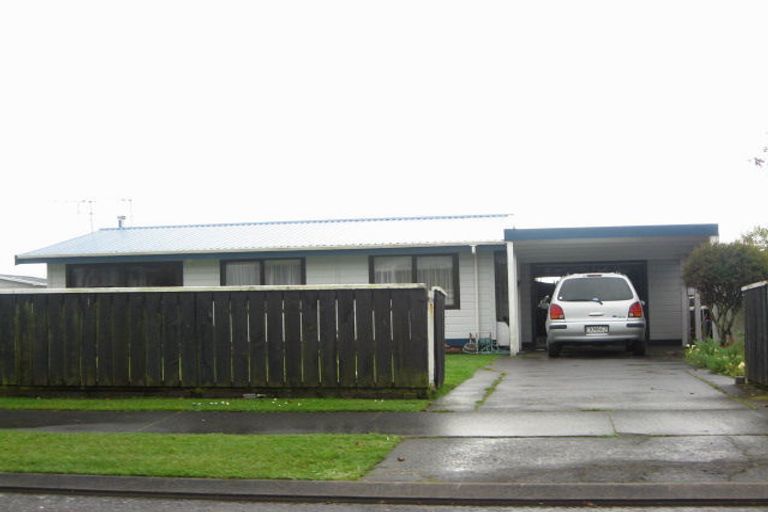 Photo of property in 8a Mace Street, Waitara, 4320