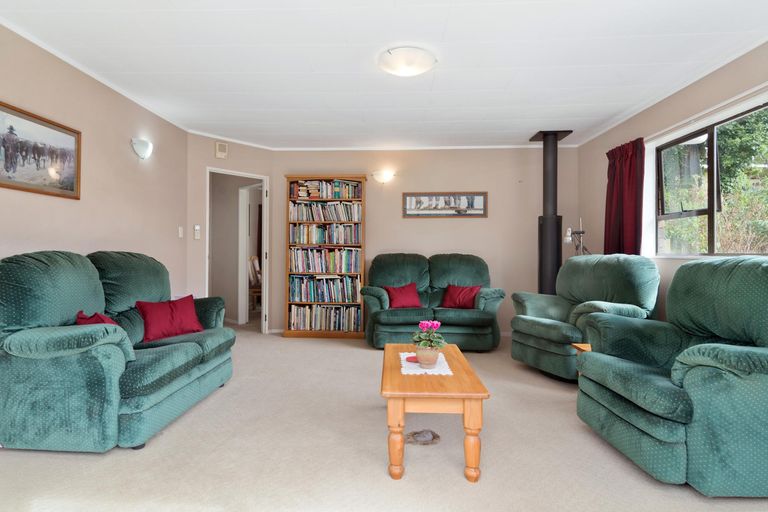 Photo of property in 27 Tihi Road, Springfield, Rotorua, 3015