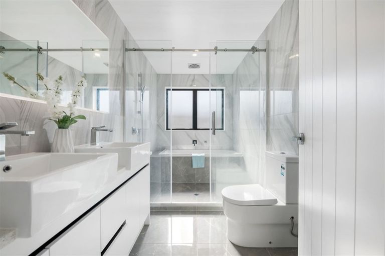 Photo of property in 35 Tinaku Road, Flat Bush, Auckland, 2019