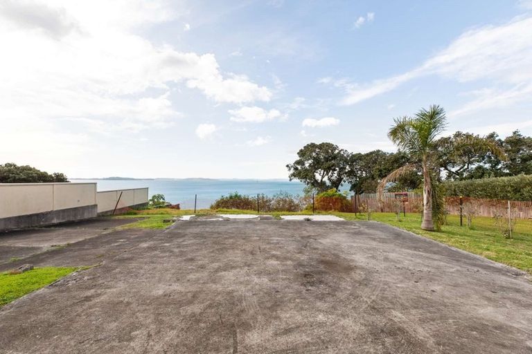 Photo of property in 116a Clovelly Road, Bucklands Beach, Auckland, 2012