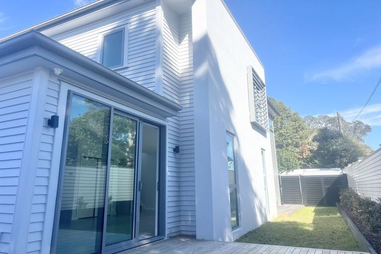 Photo of property in 333a East Coast Road, Mairangi Bay, Auckland, 0630