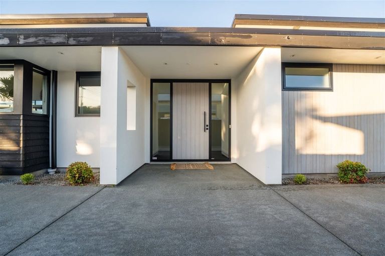 Photo of property in 17 Richmond Street, Waimataitai, Timaru, 7910