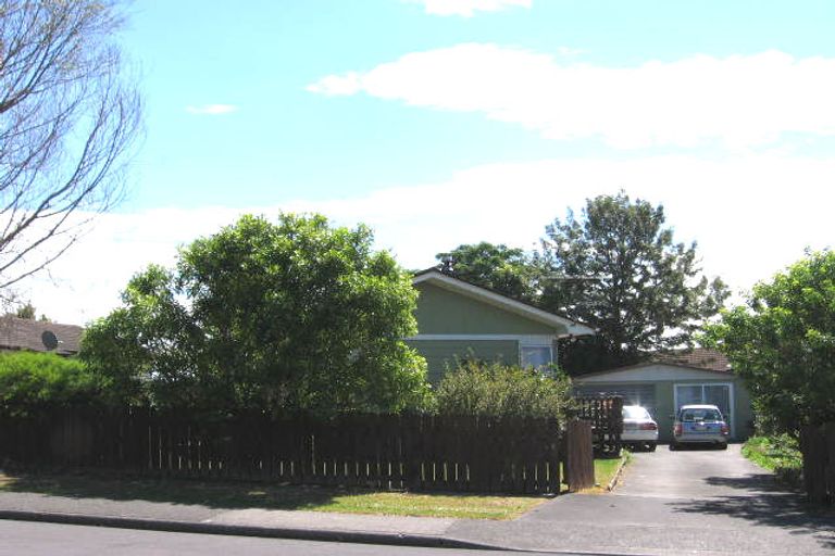 Photo of property in 3 Devonshire Road, Unsworth Heights, Auckland, 0632