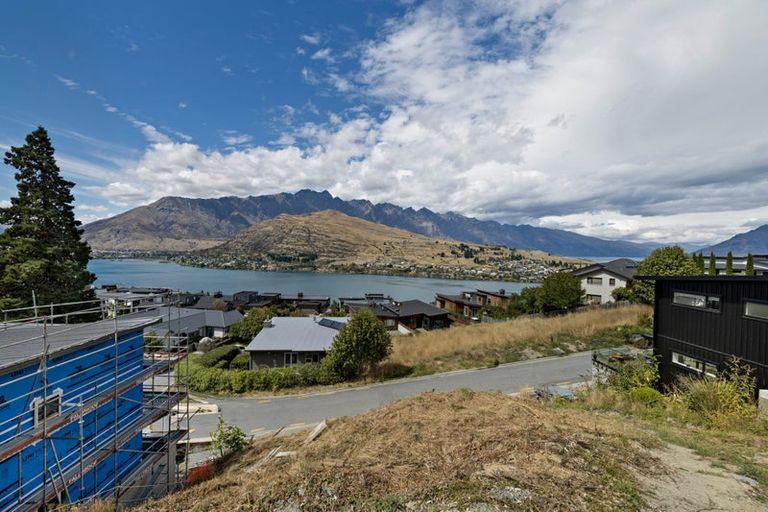 Photo of property in St Andrews Park, 12 Saint Peters Place, Queenstown, 9300