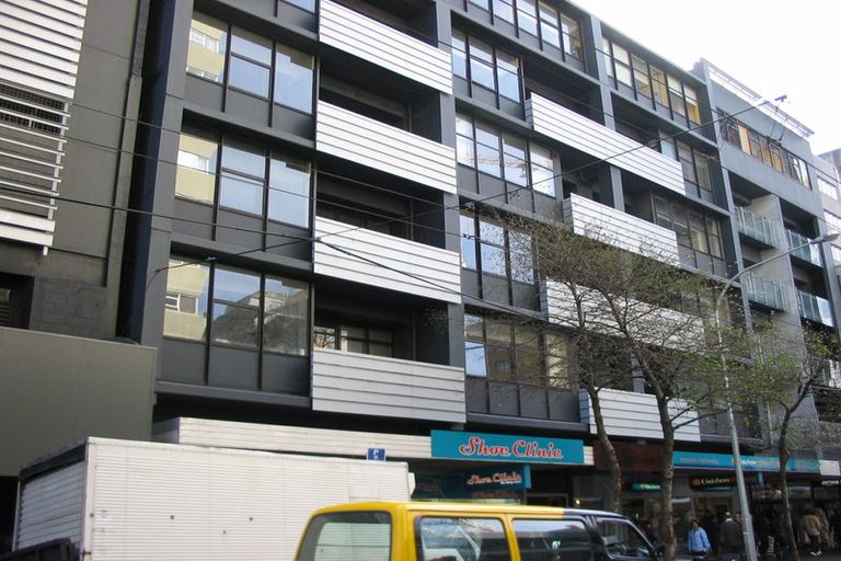 Photo of property in Gerondis Bldg Apartments, 302/60 Willis Street, Wellington Central, Wellington, 6011