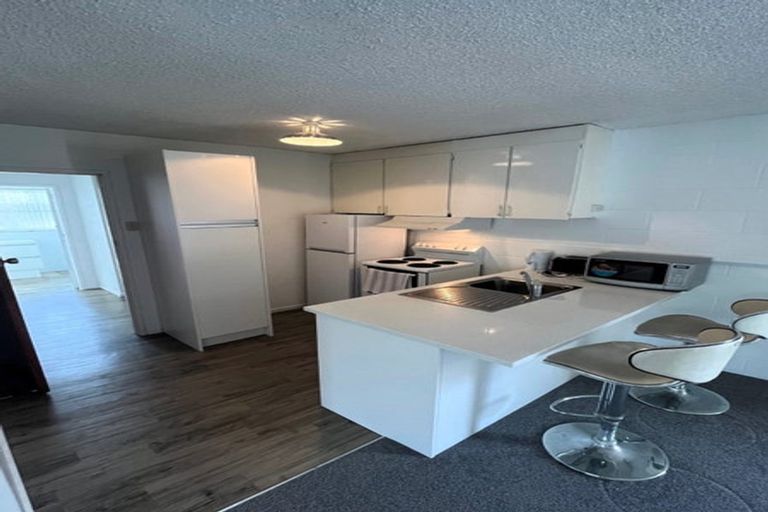 Photo of property in 1-6/145 Knighton Road, Hillcrest, Hamilton, 3216