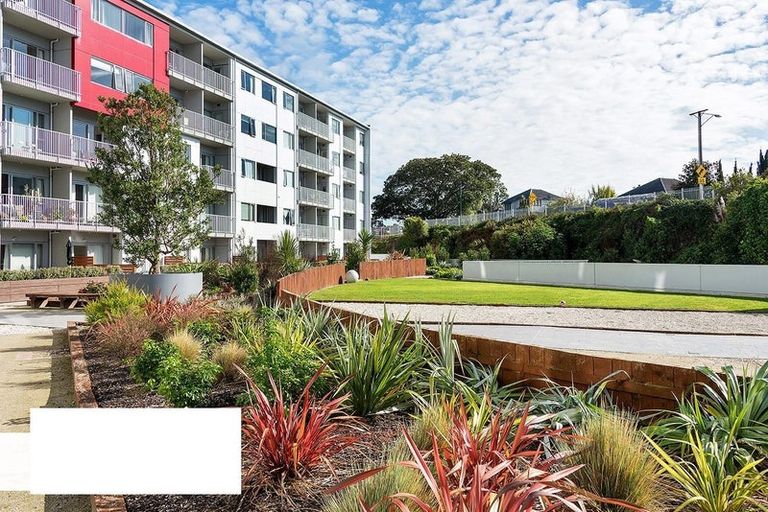 Photo of property in Shoal Haven Apartments, 112a/130 Anzac Street, Takapuna, Auckland, 0622