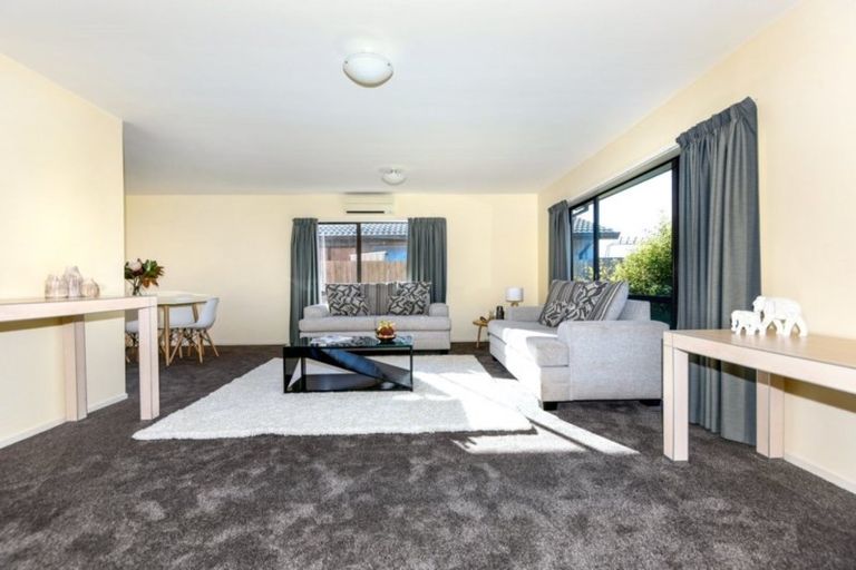 Photo of property in 33 Clarevale Street, Burwood, Christchurch, 8083
