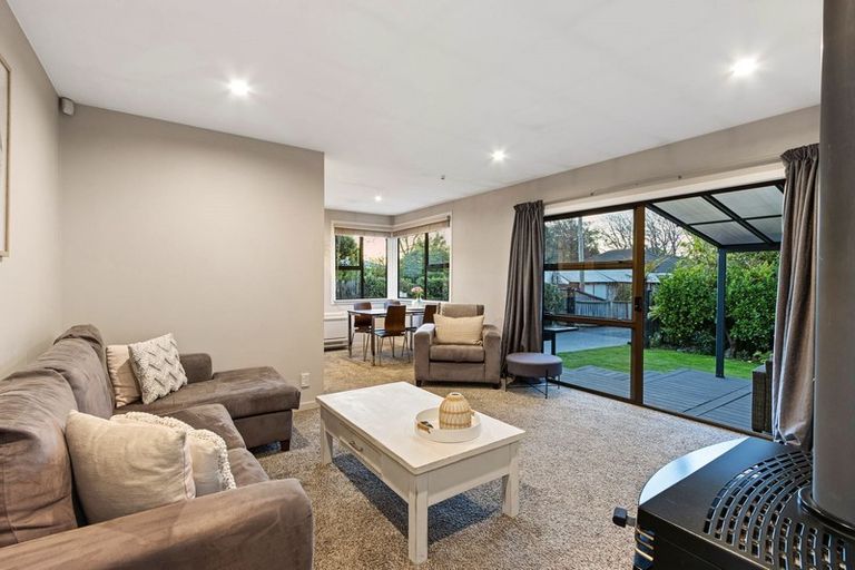 Photo of property in 122 Riverlaw Terrace, Saint Martins, Christchurch, 8022