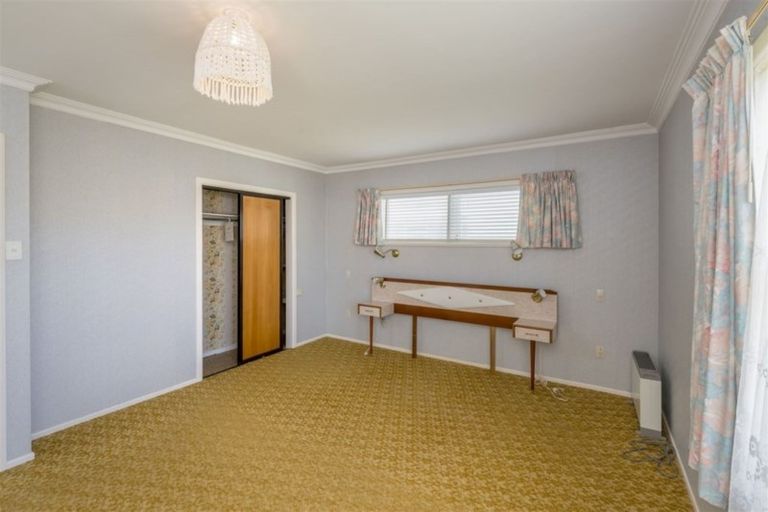 Photo of property in 33 Rugby Street, Levin, 5510