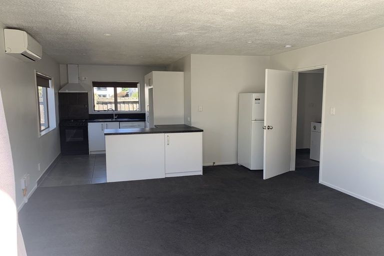 Photo of property in 10 Homer Place, Upper Riccarton, Christchurch, 8041