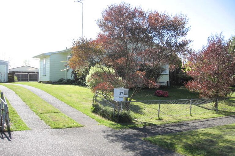Photo of property in 37 Rangipoia Place, Turangi, 3334