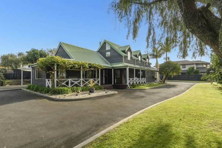 Photo of property in 17 Idesia Grove, Matua, Tauranga, 3110