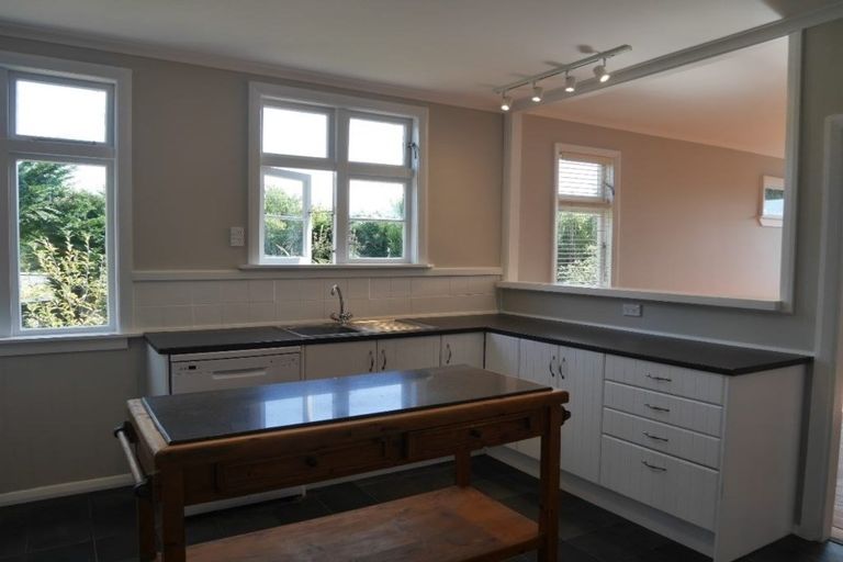 Photo of property in 1 Trig Hill Terrace, Waikanae Beach, Waikanae, 5036